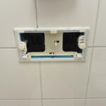 Hausmeisterservice: Reparatur WC-Drückergarnitur (vorher)